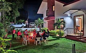 Nilgiri Villa With Swimming Pool